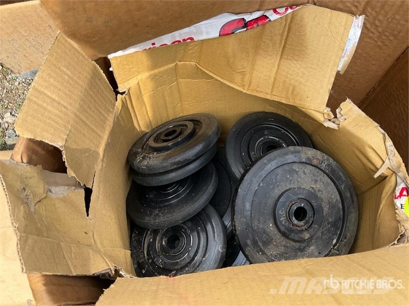 Saw, Pesticide Sprayer, Assorted Nails/Screws, Hyd Drugi deli