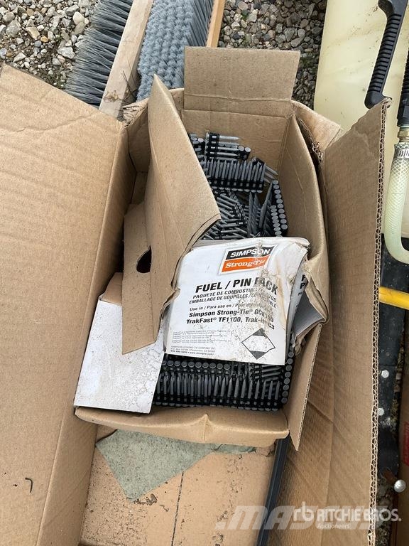 Saw, Pesticide Sprayer, Assorted Nails/Screws, Hyd Drugi deli