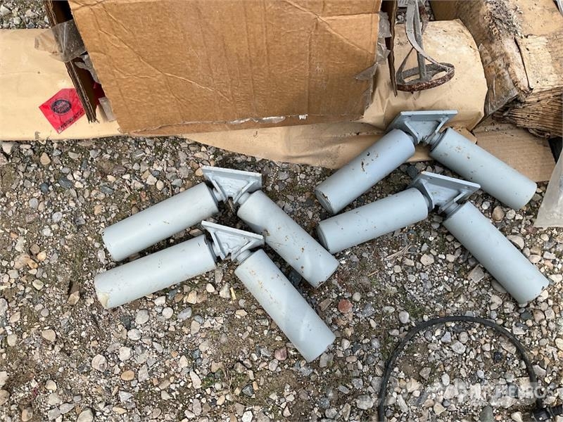 Saw, Pesticide Sprayer, Assorted Nails/Screws, Hyd Drugi deli