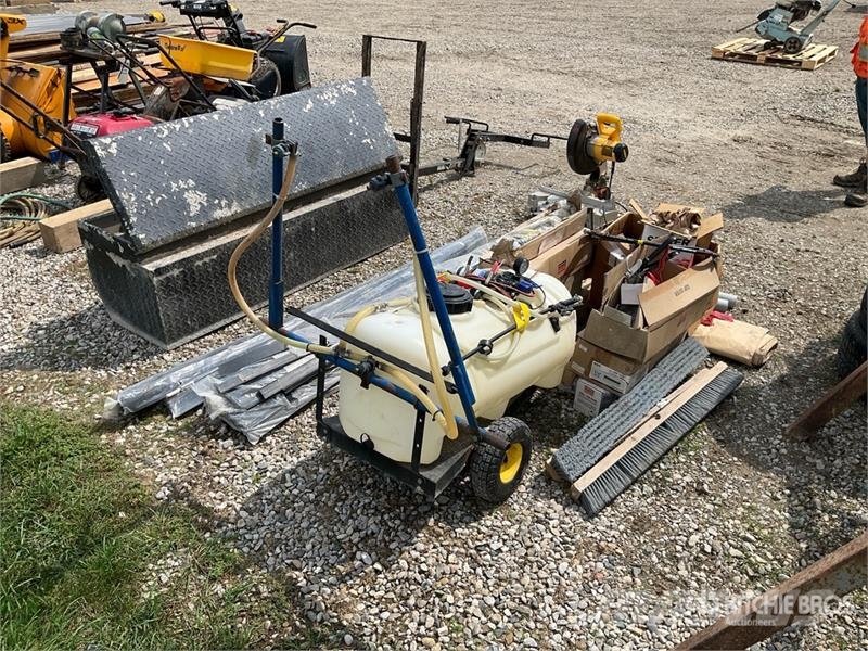 Saw, Pesticide Sprayer, Assorted Nails/Screws, Hyd Drugi deli