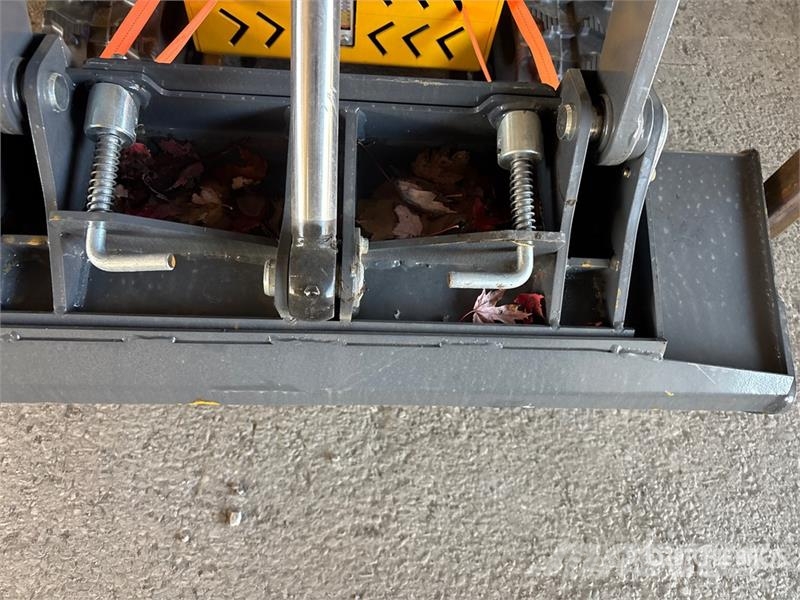SDLANCH SSL60 Mini Compact Track Loader (Unused) Minicarregadeiras