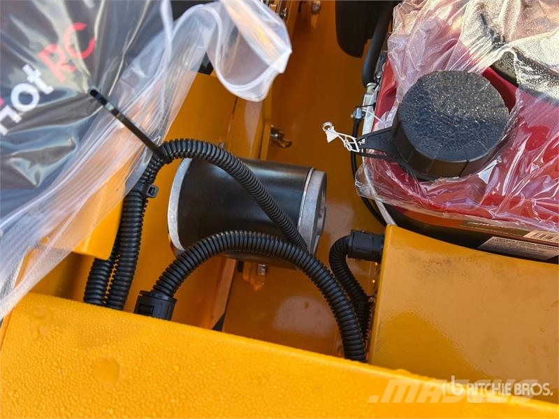  SDLOOL 800 Remote Control Lawn Mower (Unused) ركوب الحشائش