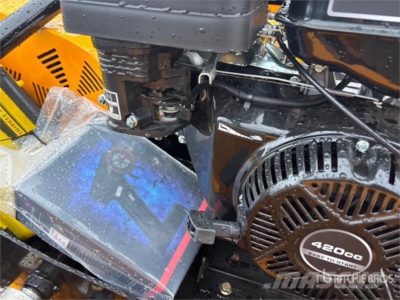  SDLOOL LM1000Q Remote Controlled Tracked Lawn Mowe Самохідні газонокосарки