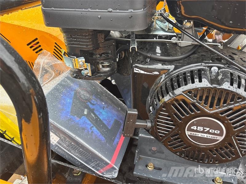  SDLOOL LM1200Q Remote Control Tracked Lawn Mower ( Самохідні газонокосарки