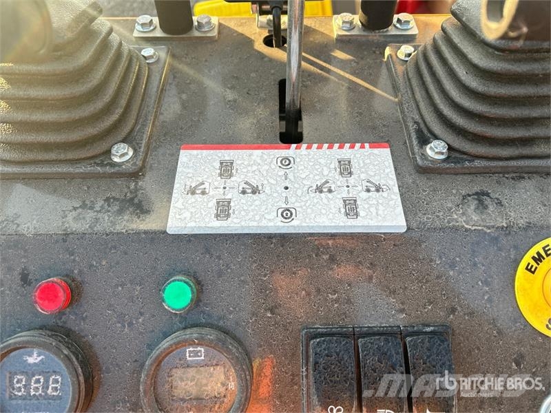 SDLOOL SL-F300 Mini Compact Track Loader (Unused) Kompaktlastere