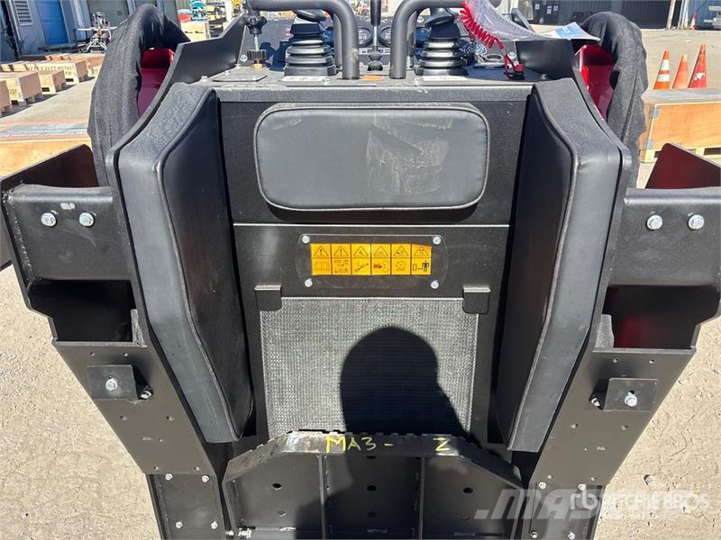 SDLOOL SL-V1000 Mini Compact Track Loader (Unused) Мини товарачи
