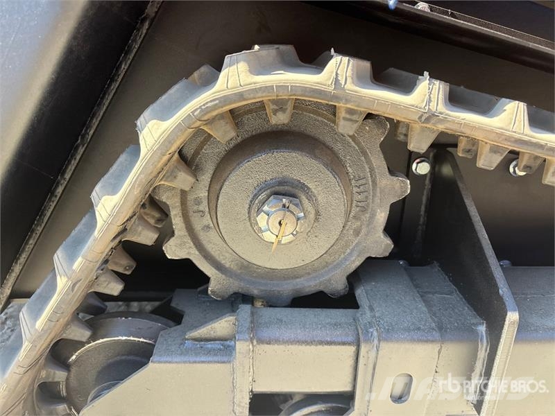 SDLOOL SL-V1000 Mini Compact Track Loader (Unused) Мини товарачи