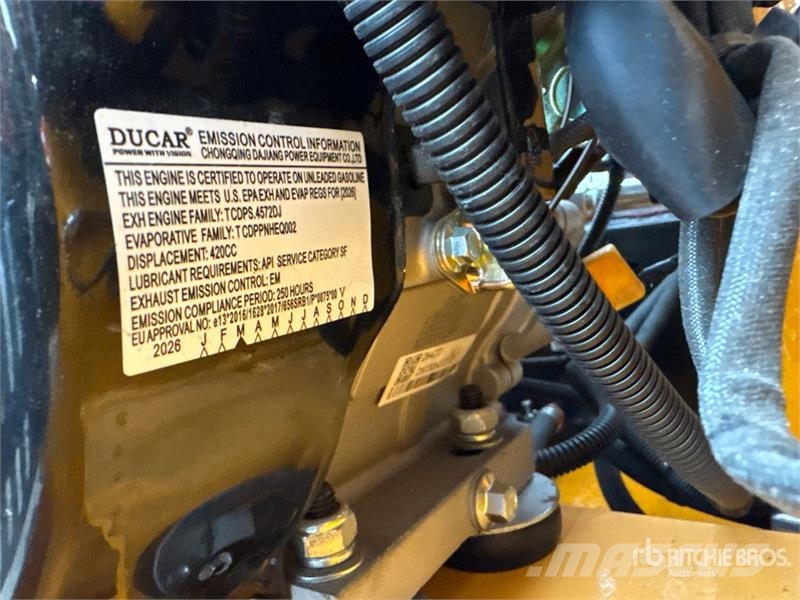  SDLOOL SL360T لوادر انزلاقية التوجيه