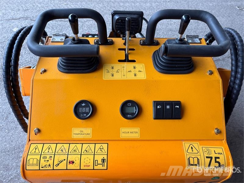  SDLOOL SL360T لوادر انزلاقية التوجيه