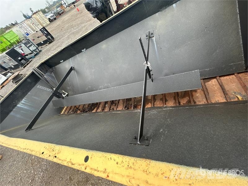 Self Salt Spreader Kum ve tuz serpiciler