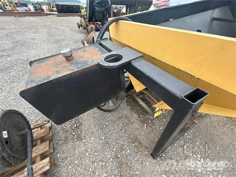  Self Salt Spreader (Inoperable) Sand and salt spreaders