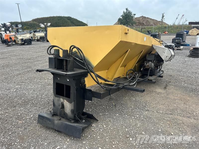  Self Salt Spreader (Inoperable) Sand and salt spreaders