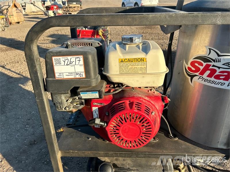 Shark Pressure Washer Мийні апарати низького тиску