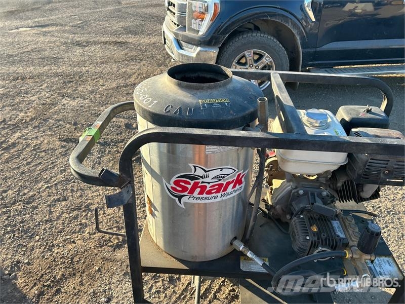 Shark Pressure Washer Мийні апарати низького тиску