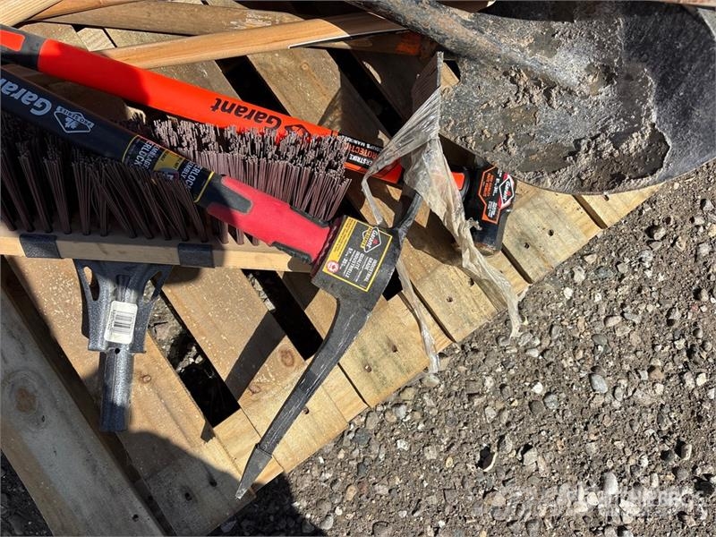  Shovels, rakes, brooms, pitchfork, sledgehammer, p Drugi deli