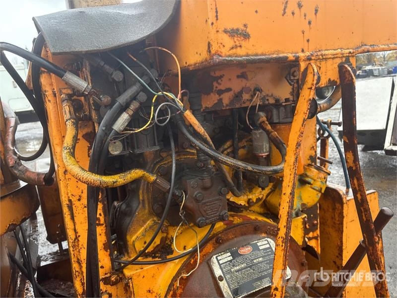 Sicard Inc. 8 ft 6 in Q/C Snow Blower - Fits Wheel Loader Lumilingot