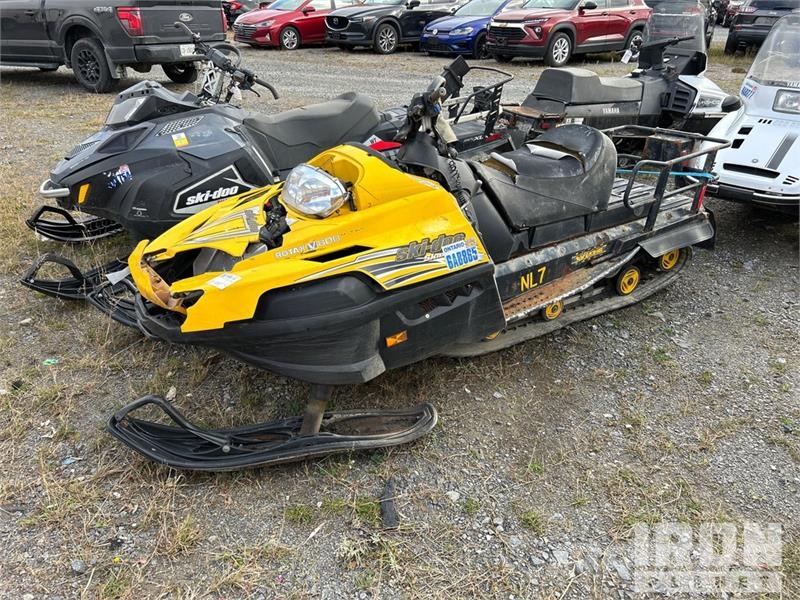 Ski-doo Skandic Snowmobile (Inoperable) Snöskotrar