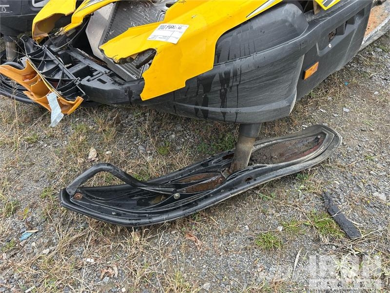Ski-doo Skandic Snowmobile (Inoperable) Snöskotrar