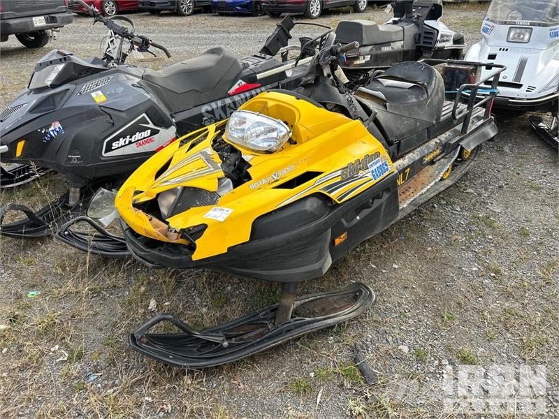 Ski-doo Skandic Snowmobile (Inoperable) Snöskotrar