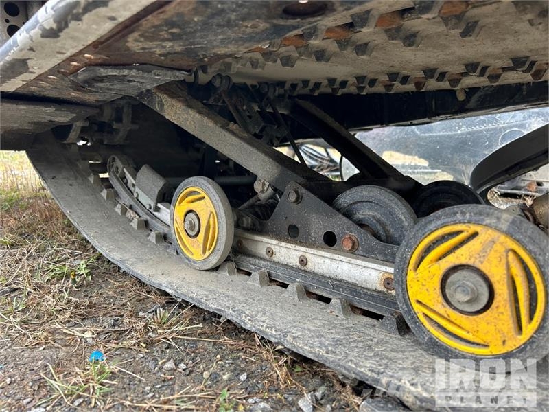 Ski-doo Skandic Snowmobile (Inoperable) Snöskotrar