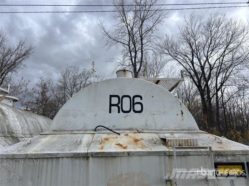  Skid Mounted Steel Oil 20 ft x10 ft Fuel Tank صهاريج الوقود والصهاريج الإضافية