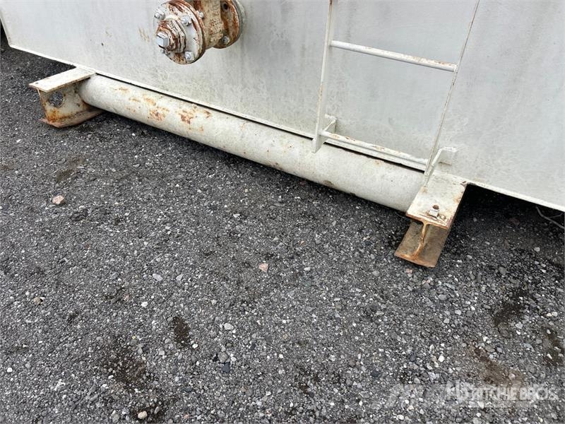  Skid Mounted Steel Oil 20 Ft x 10 Ft Fuel Tank صهاريج الوقود والصهاريج الإضافية
