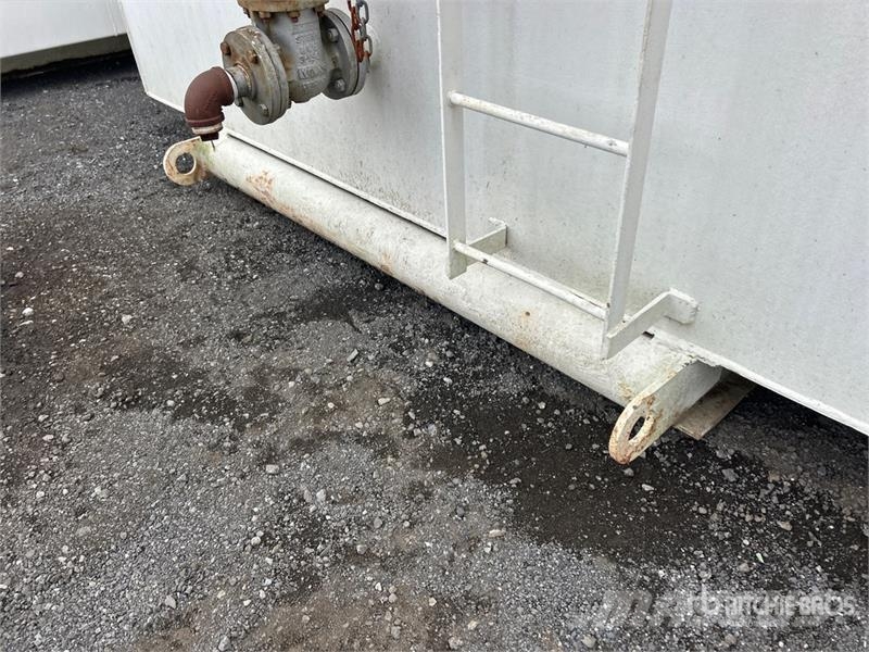  Skid Mounted Steel Oil 20 Ft x 10 Ft Fuel Tank صهاريج الوقود والصهاريج الإضافية