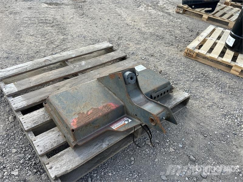  Skid Steer Attachment Mounting Plate مكونات أخرى
