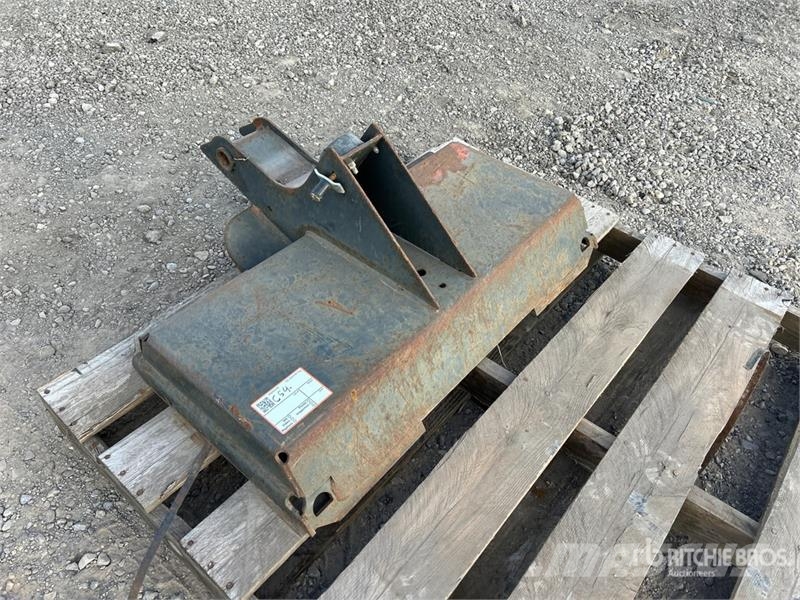  Skid Steer Attachment Mounting Plate مكونات أخرى