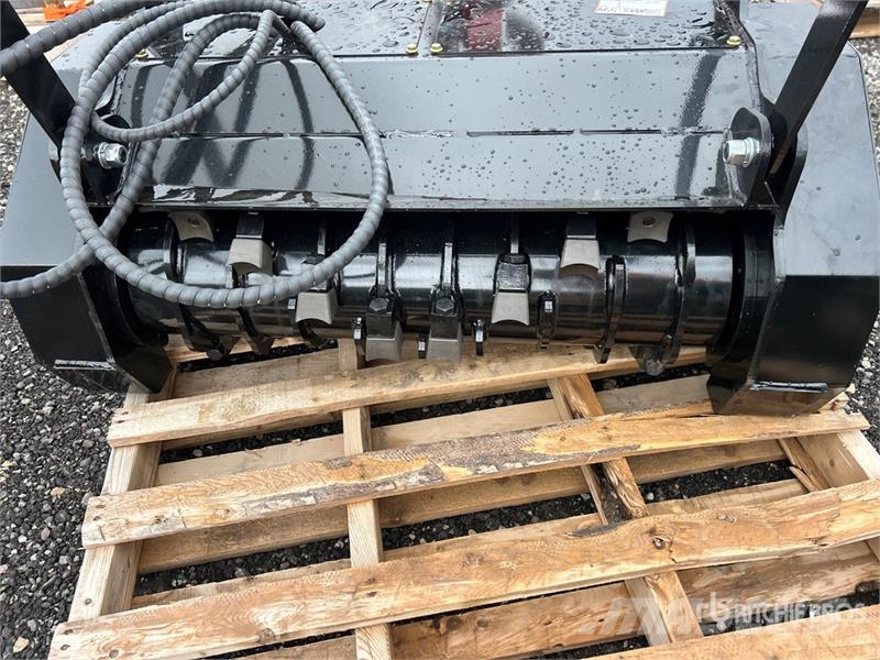 Skid Steer Mulcher Metsamultšerid