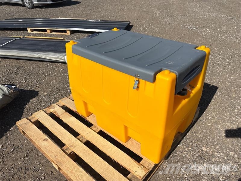  SKLP SK-DFT240 63 gal Portable Poly Diesel Fuel Ta Polttoaine- ja lisäainesäiliöt