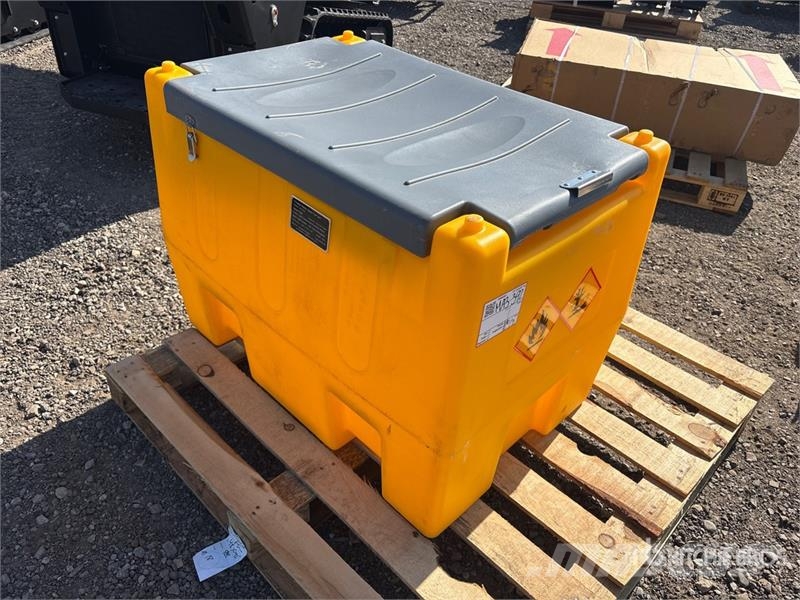  SKLP SK-DFT240 63 gal Portable Poly Diesel Fuel Ta Polttoaine- ja lisäainesäiliöt