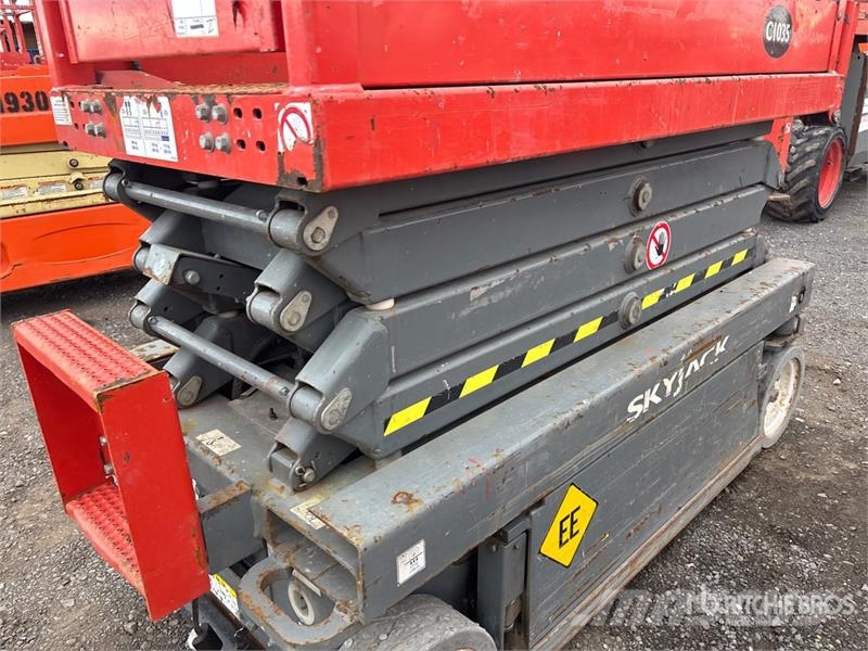 SkyJack SJ 3219 Electric Scissor Lift Šķerveida pacēlāji