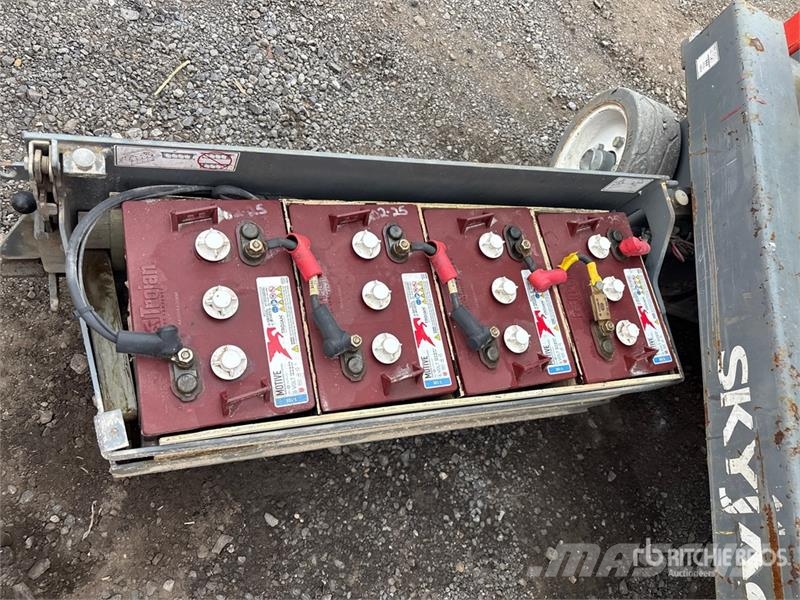 SkyJack SJ 3219 Electric Scissor Lift Šķerveida pacēlāji