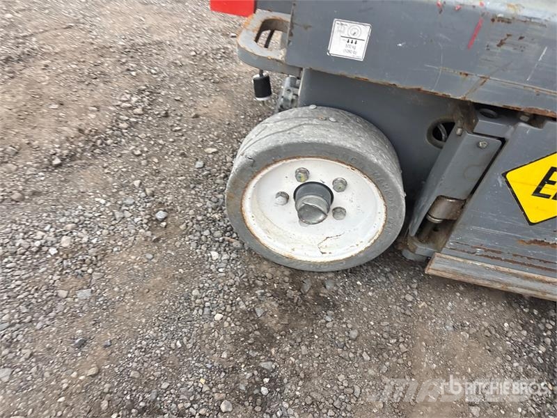 SkyJack SJ 3219 Electric Scissor Lift Šķerveida pacēlāji