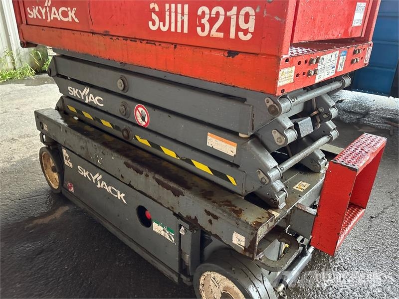 SkyJack SJ 3219 Electric Scissor Lift Škaraste platforme