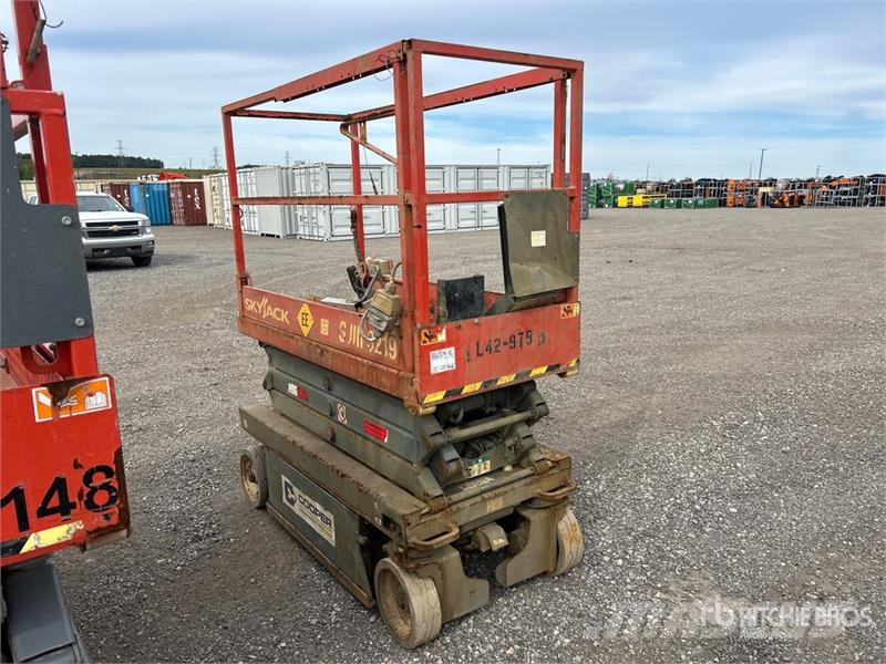 SkyJack SJ 3219 Scissor Lift Scissor lifts