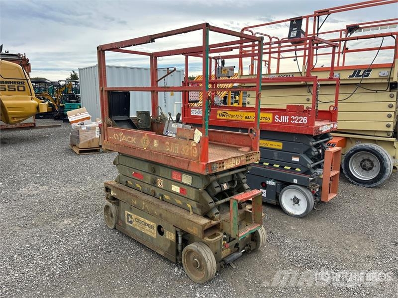 SkyJack SJ 3219 Scissor Lift Scissor lifts