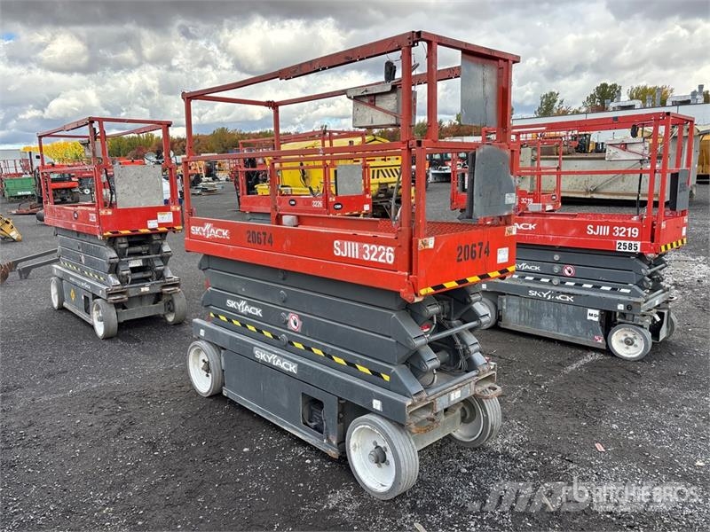 SkyJack SJ 3226 Electric Scissor Lift Scheren-Arbeitsbühnen