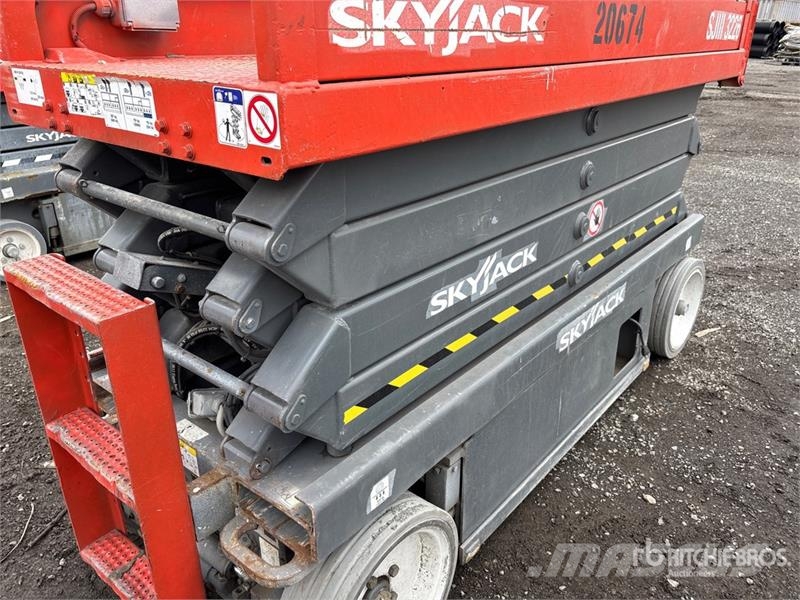 SkyJack SJ 3226 Electric Scissor Lift Scheren-Arbeitsbühnen