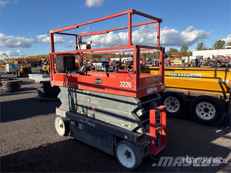 SkyJack SJ 3226 Electric Scissor Lift Škarjaste dvižne ploščadi