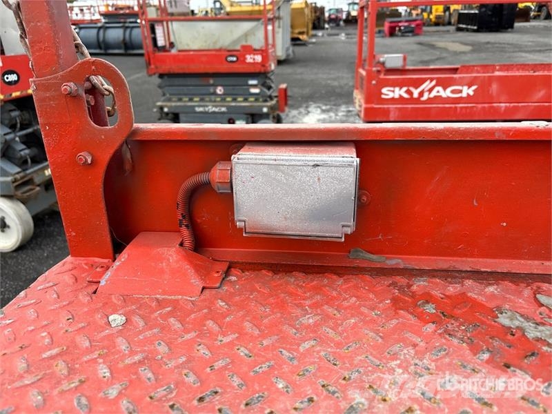 SkyJack SJ 3226 Electric Scissor Lift Scheren-Arbeitsbühnen
