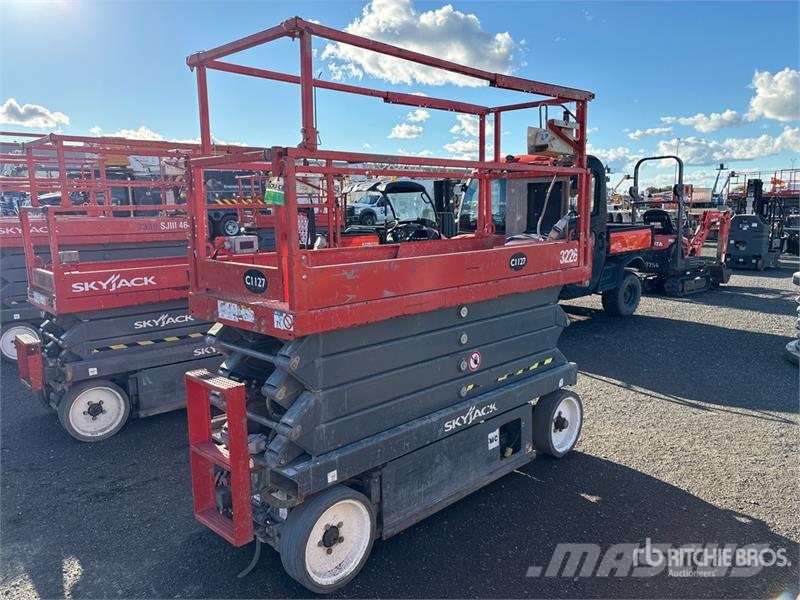 SkyJack SJ 3226 Electric Scissor Lift Škarjaste dvižne ploščadi