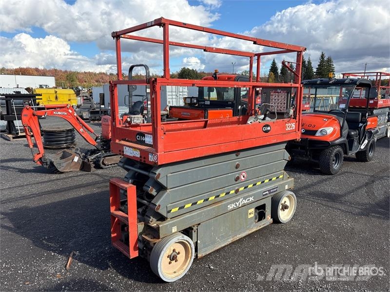 SkyJack SJ 3226 Electric Scissor Lift Scheren-Arbeitsbühnen