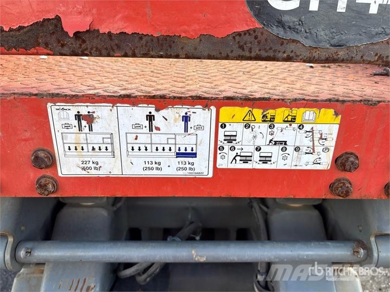 SkyJack SJ 3226 Electric Scissor Lift Scheren-Arbeitsbühnen