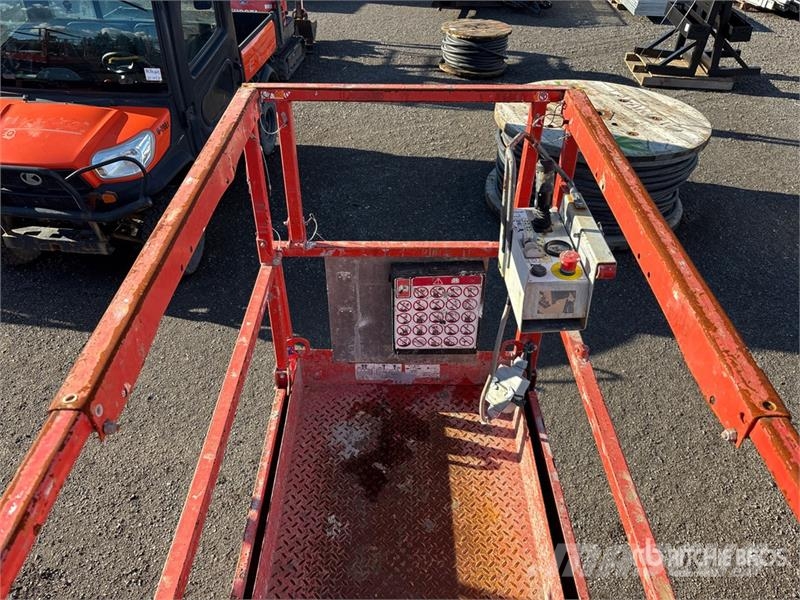 SkyJack SJ 3226 Electric Scissor Lift Škarjaste dvižne ploščadi