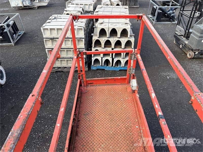SkyJack SJ 3226 Electric Scissor Lift Scheren-Arbeitsbühnen