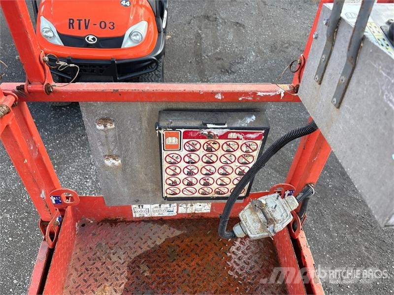 SkyJack SJ 3226 Electric Scissor Lift Scheren-Arbeitsbühnen