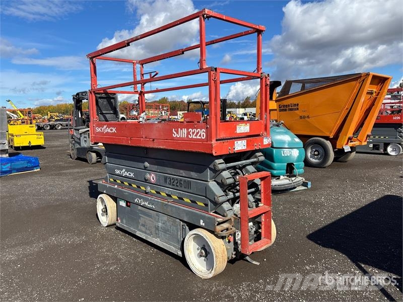 SkyJack SJ III 3226 Electric Scissor Lift Scheren-Arbeitsbühnen