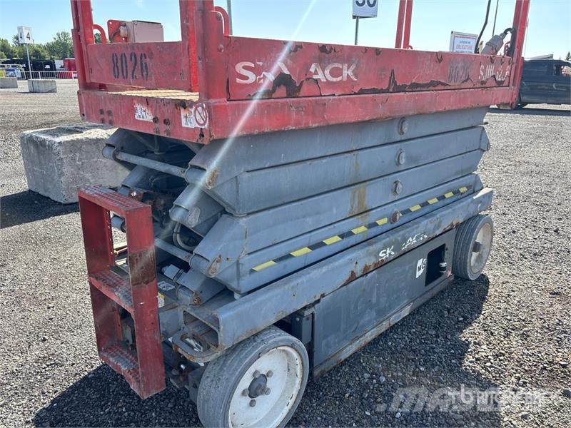 SkyJack SJ III 3226 Electric Scissor Lift Plataformas tijera